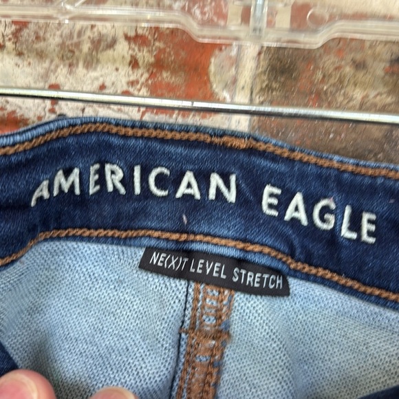 American Eagle Next Level Stretch Dark Wash
 Super High-Rise Jegging Jeans - Picture 4 of 10